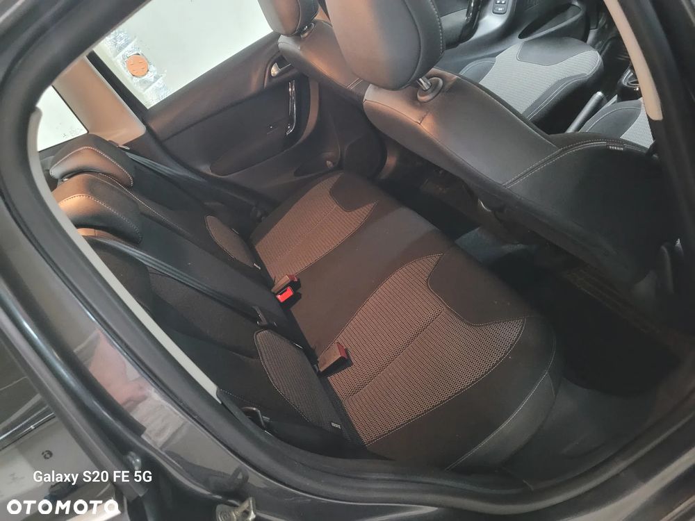 Citroën C3 1.2 VTi Exclusive - 21
