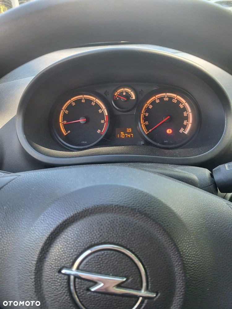 Opel Corsa 1.4 16V - 6