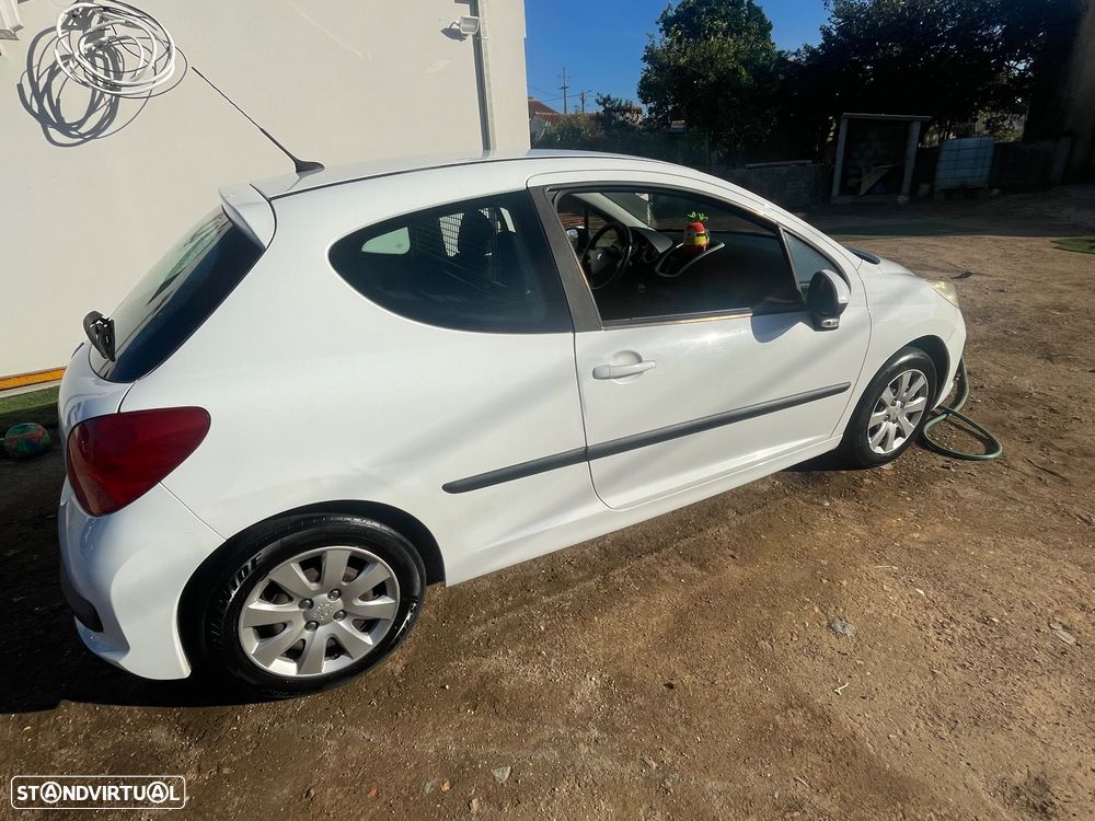 Peugeot 207