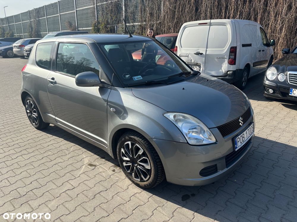 Suzuki Swift 1.3 A-M-T Comfort - 1