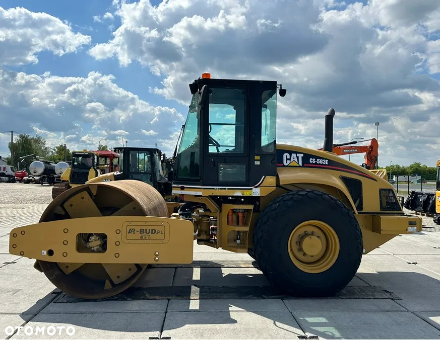 Caterpillar CS-563E - 12