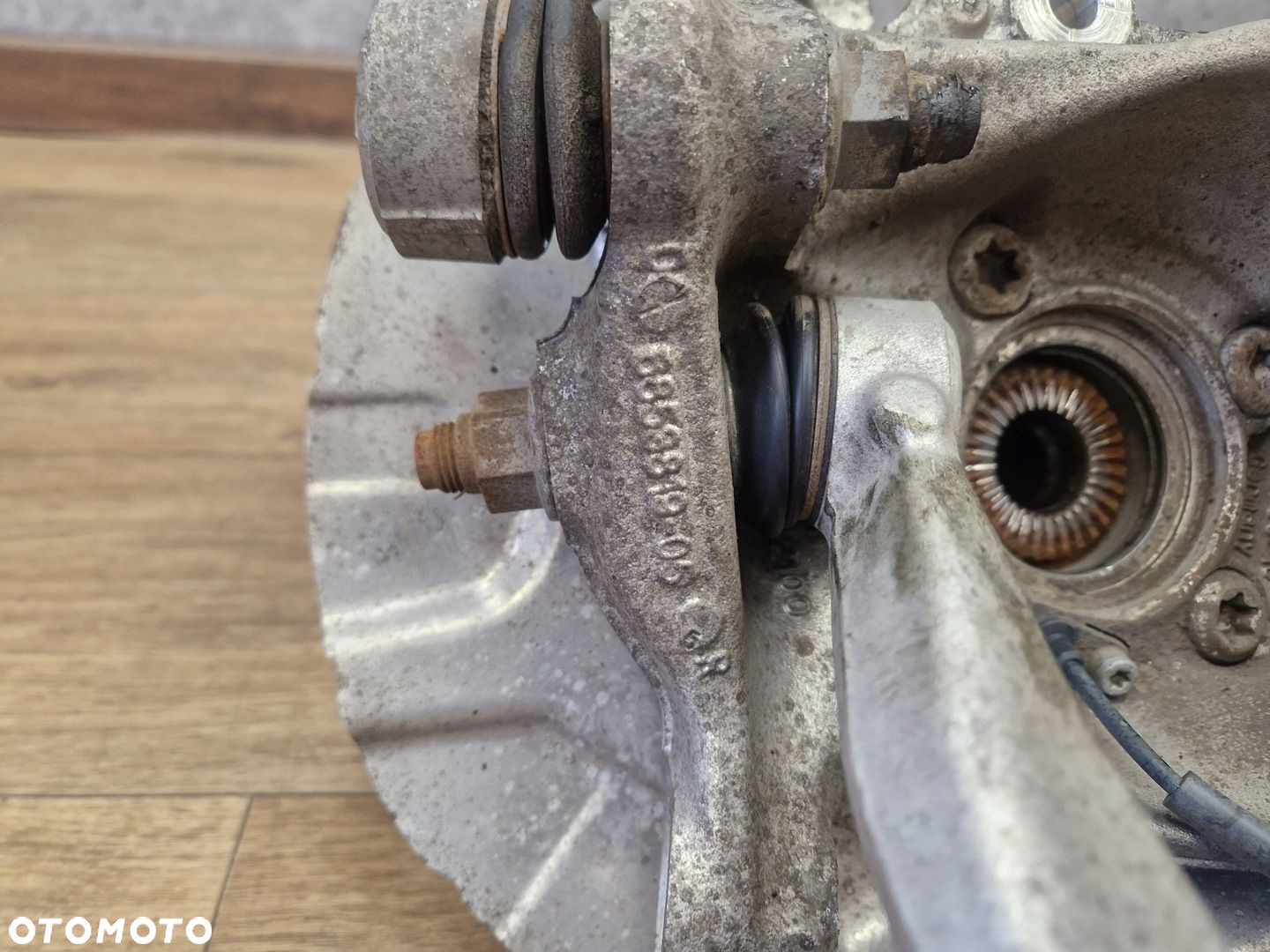 BMW F31 ZWROTNICA LEWY PRZÓD AMORTYZATOR EDC VDC ADAPTACYJNY XDRIVE 6793905 - 6