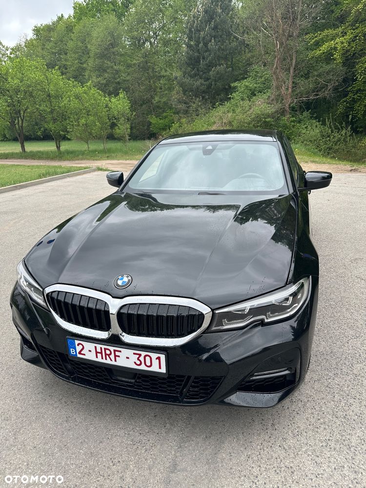 BMW Seria 3 330e M Sport - 1