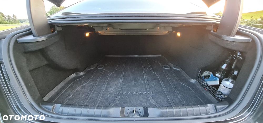 Maserati Ghibli S GranSport - 19