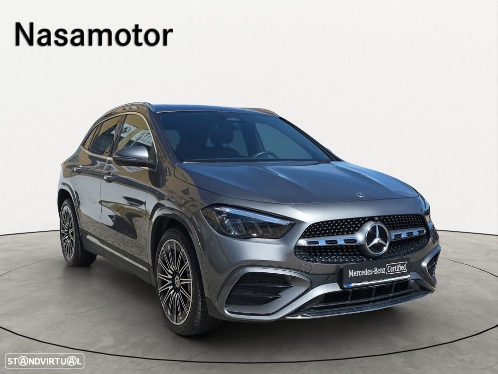 Mercedes-Benz GLA 200 - 2