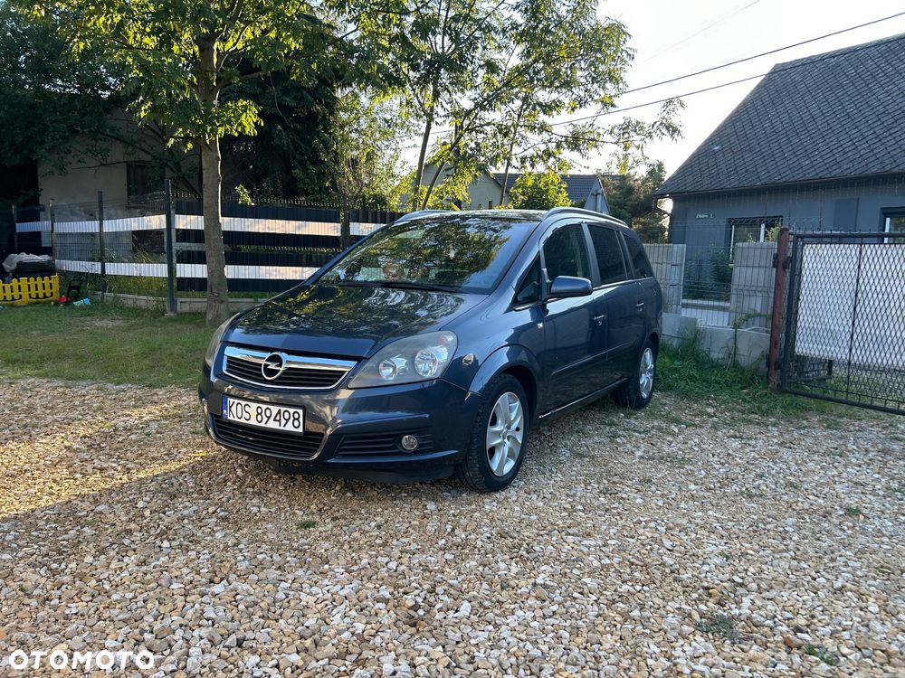 Opel Zafira 1.8 Cosmo - 3