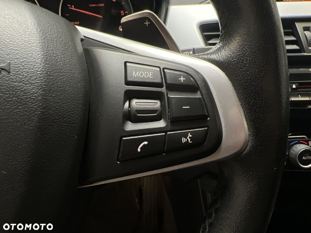 BMW X1 xDrive18d Sport Line - 36