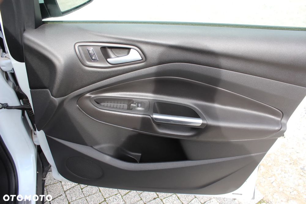 Ford Kuga 2.0 TDCi 2x4 Champions Edition - 22