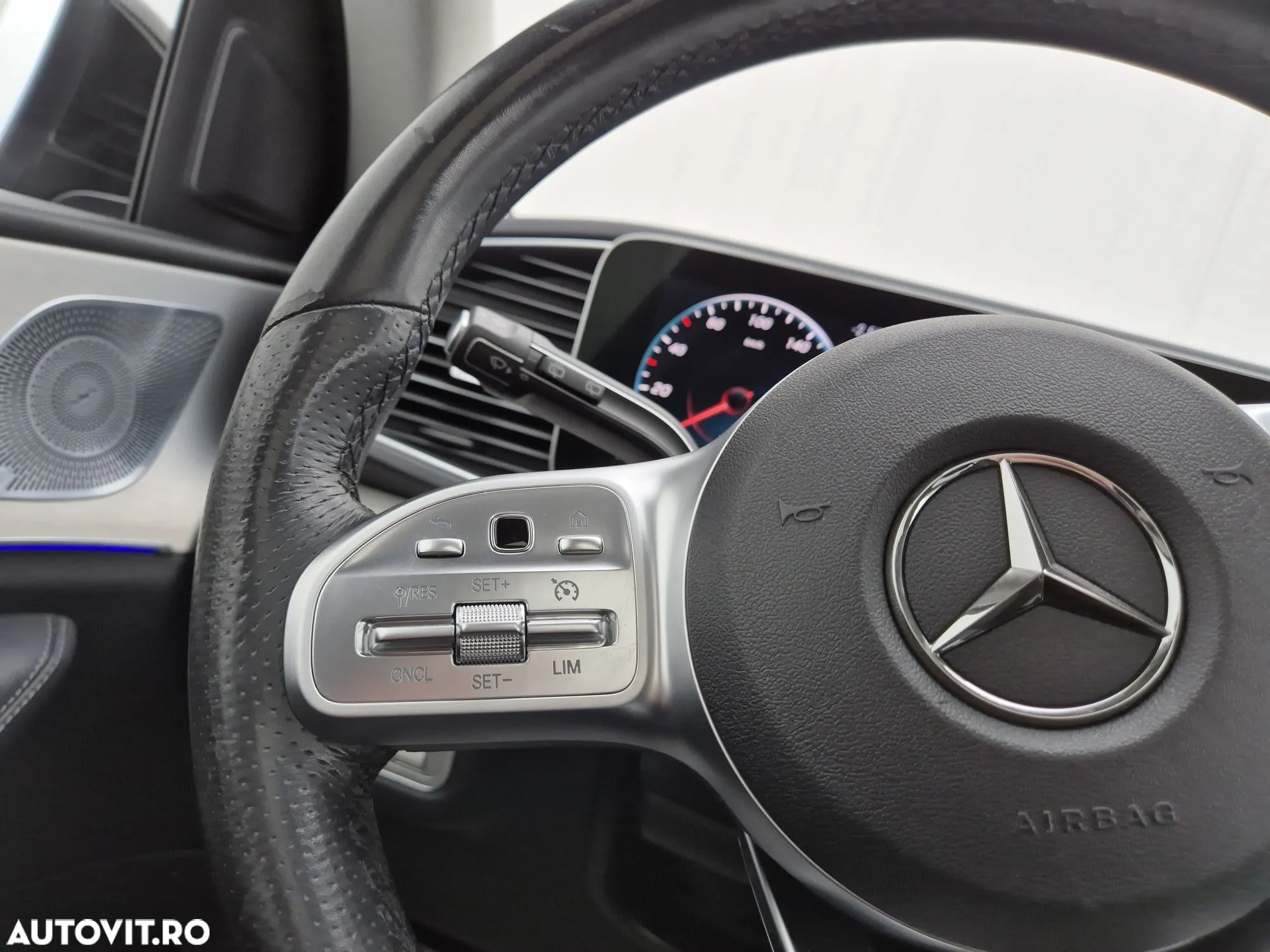 Mercedes-Benz GLE 300 d 4Matic 9G-TRONIC AMG Line - 21