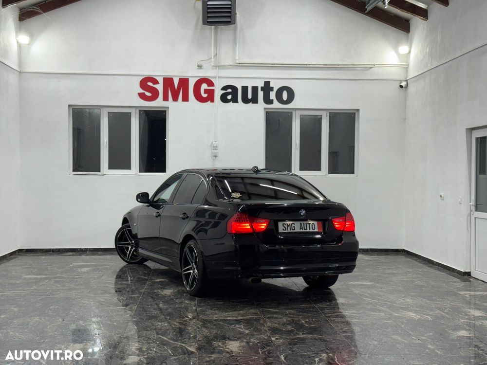 BMW Seria 3 318d - 3