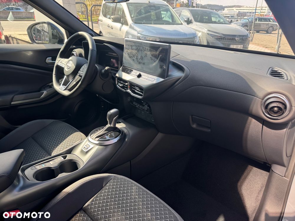 Nissan Juke 1.6 Hybrid N-Connecta AMT - 11