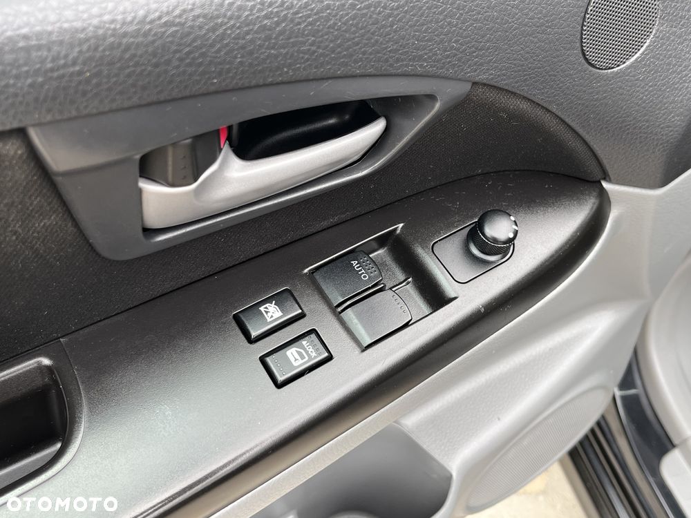 Suzuki SX4 Classic 1.6 VVT 4x4 Comfort - 17