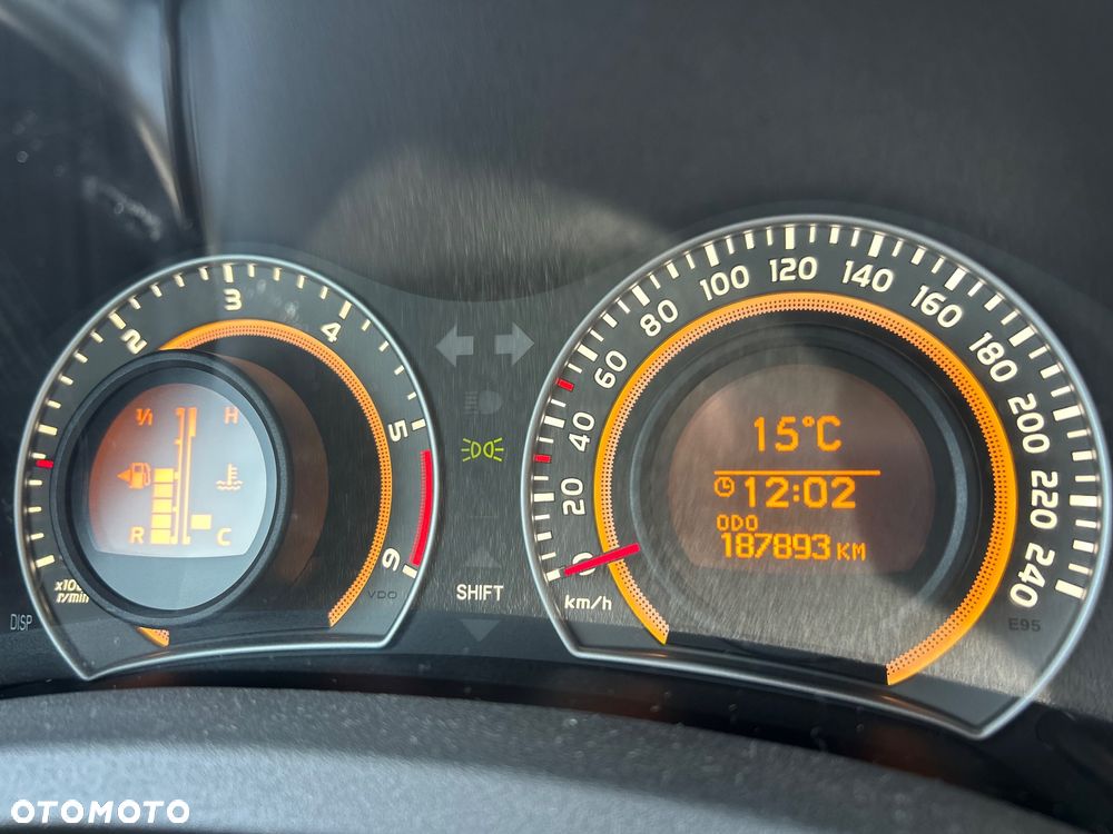 Toyota Auris 2.0 D-4D 2010 - 5