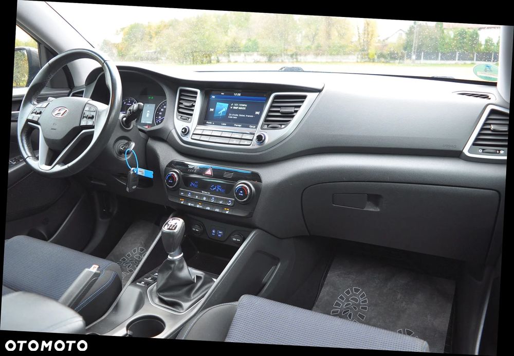 Hyundai Tucson 1.6 GDI BlueDrive Design 2WD - 23