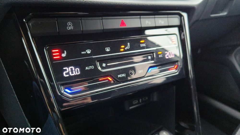 Volkswagen T-Roc - 27
