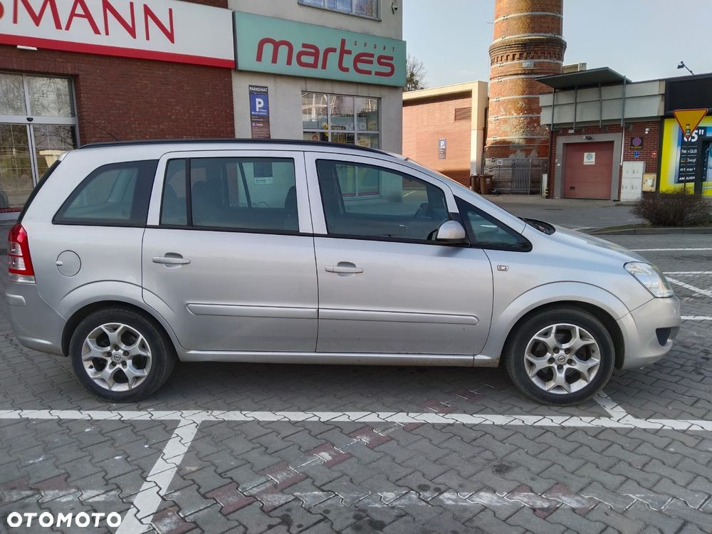Opel Zafira 1.8 Enjoy - 2