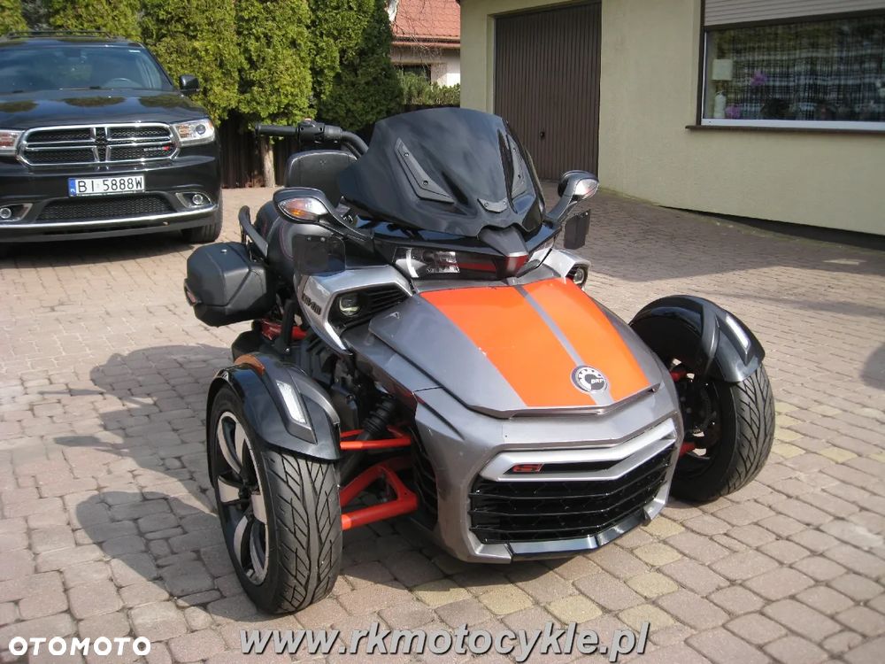 Can-Am Spyder - 1