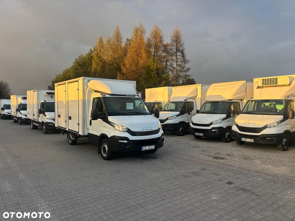 Iveco DAILY 35S14,35S15,35S16,35S17,KILKA SZTUK IZOTERMY CHLODNIE PODWOZIA DO ZABUDOWY KIPRY WYWROTKI KILKANASCIE SZTUK - 1