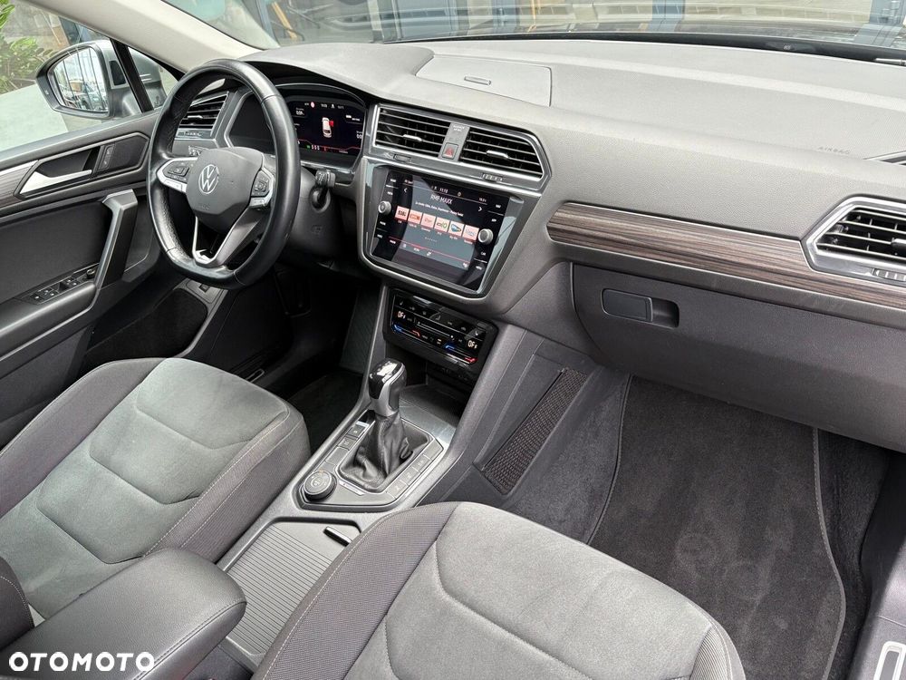 Volkswagen Tiguan - 19