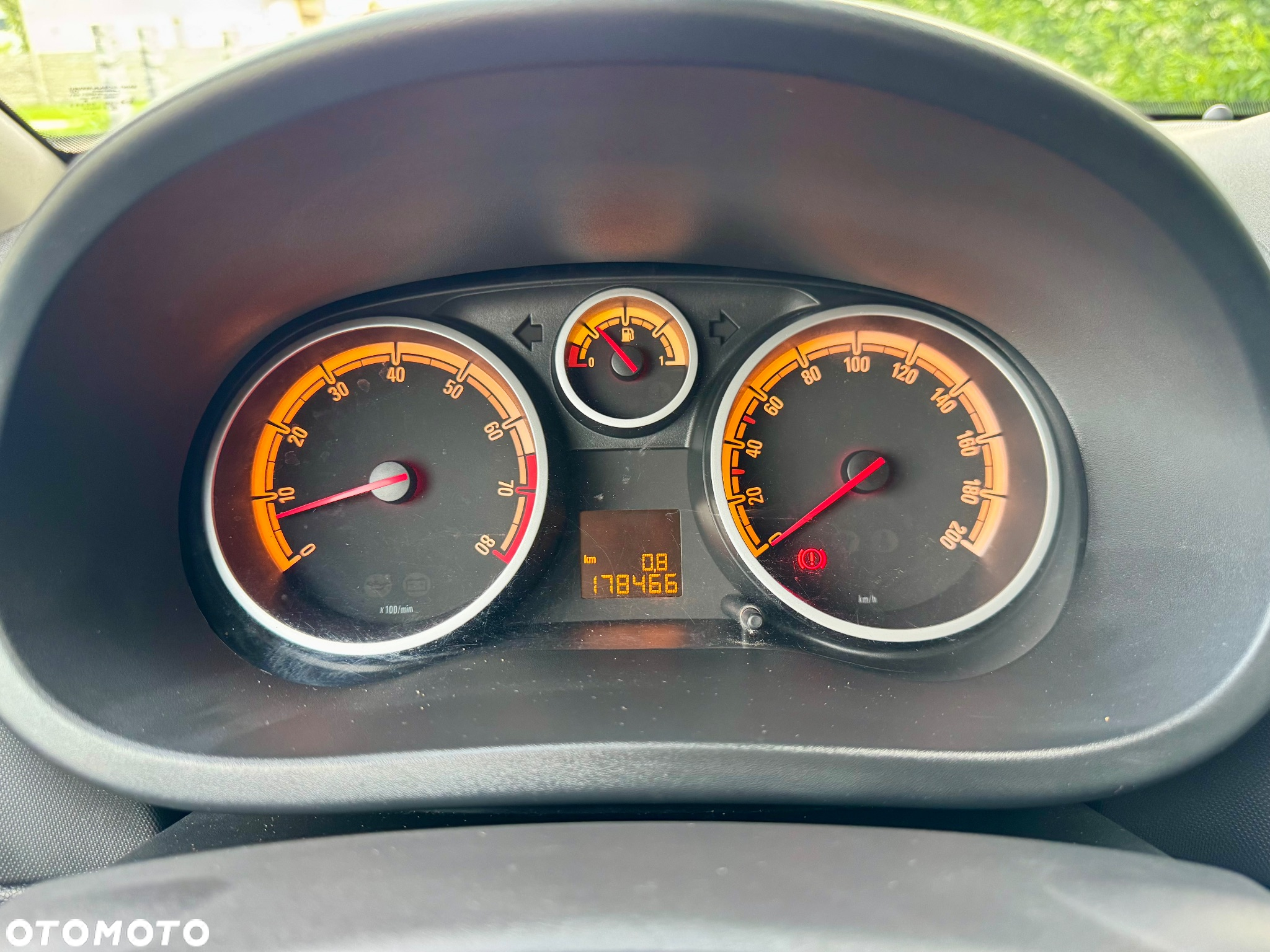 Opel Corsa 1.4 16V Energy - 14