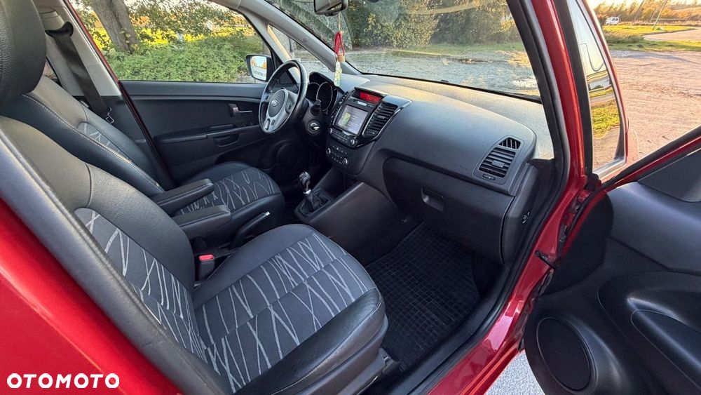Kia Venga - 39