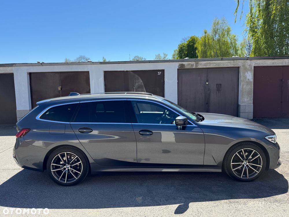BMW Seria 3 320d Luxury Line - 4