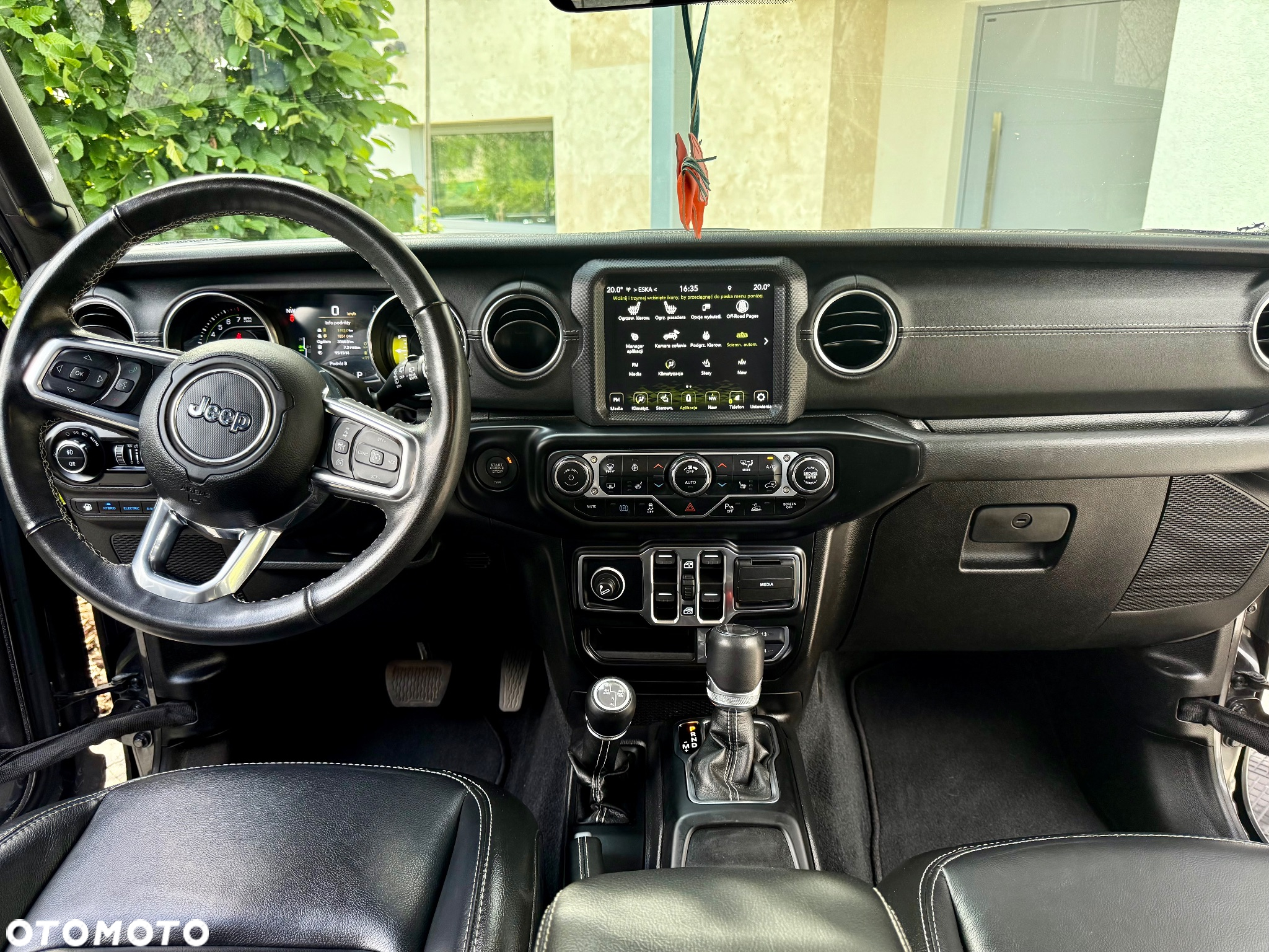 Jeep Wrangler - 19