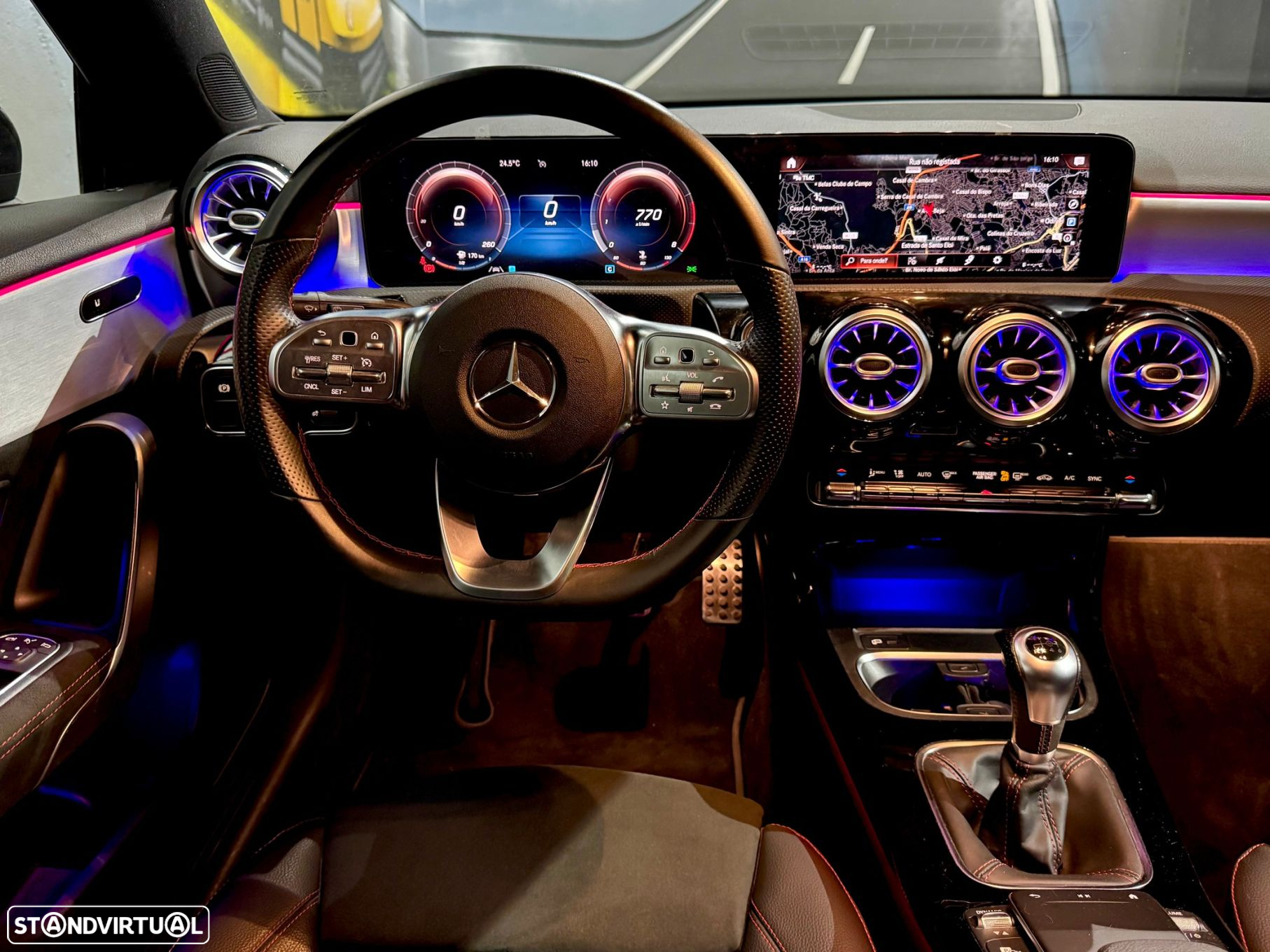 Mercedes-Benz A 180 AMG Line - 23