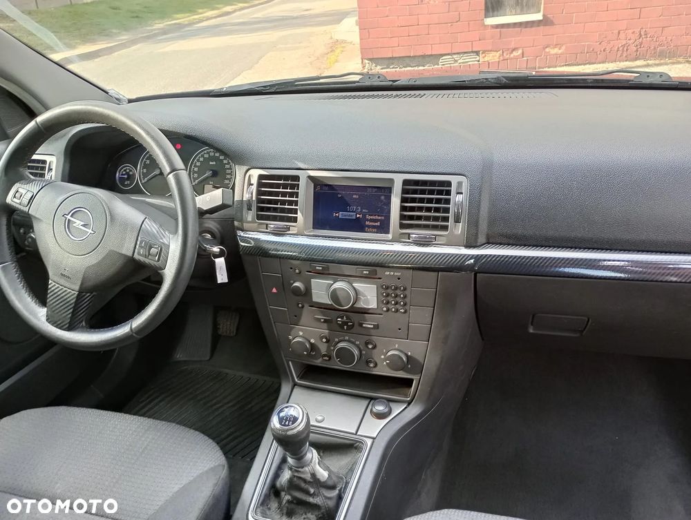Opel Vectra 2.2 - 10