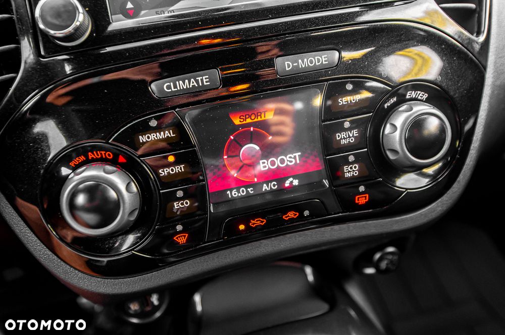 Nissan Juke 1.6 DIG-T ALL-MODE 4x4i Xtronic Nismo RS - 25