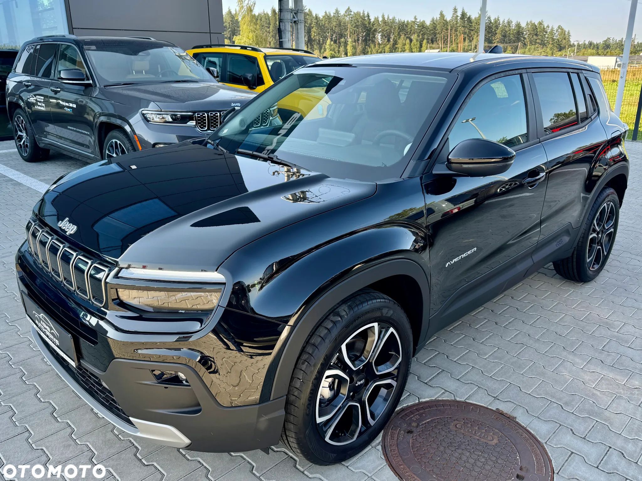 Jeep Avenger 1.2 T3 mHEV Altitude FWD eDCT6 - 1