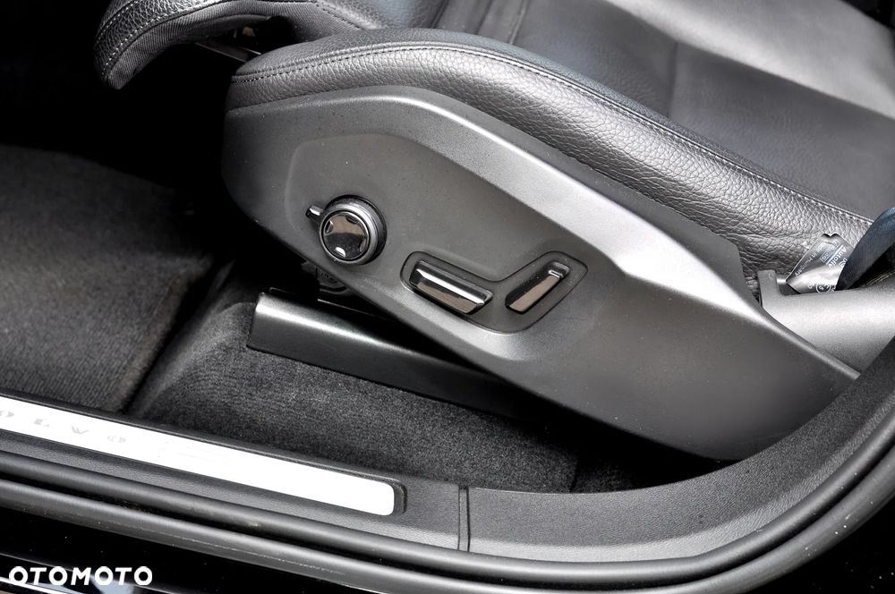 Volvo XC 60 B4 D Geartronic Inscription - 17