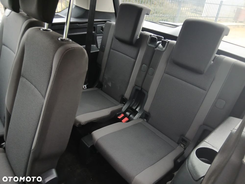 Volkswagen Touran 1.6 TDI BMT Trendline - 28