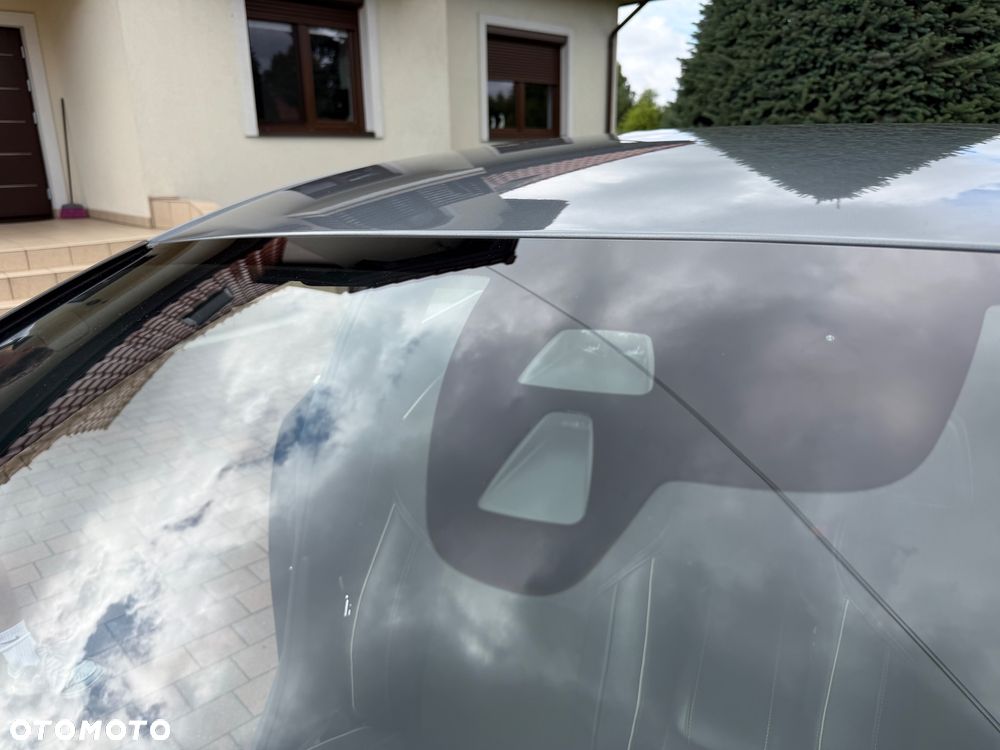 Volvo V40 D2 Drive-E R-Design Momentum - 26