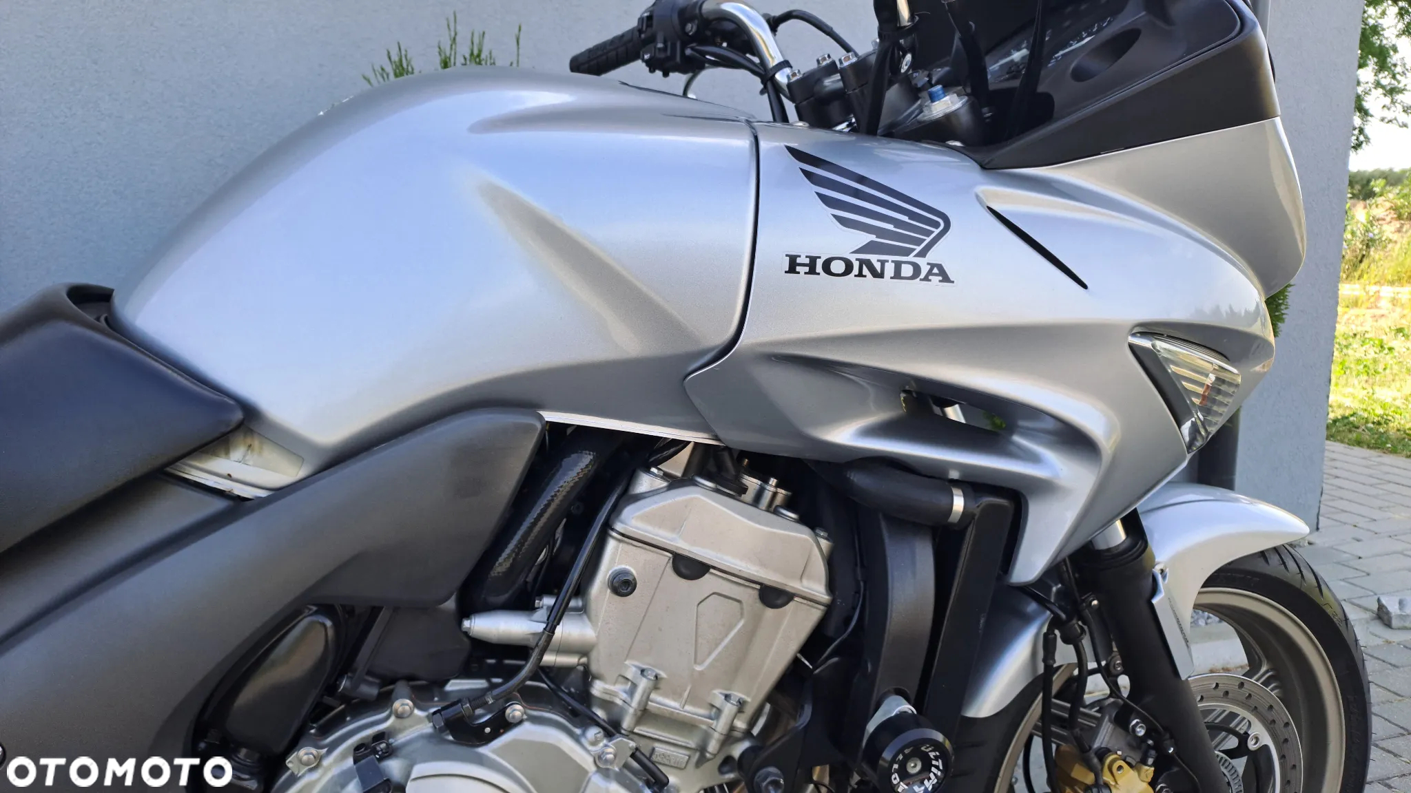 Honda CBF - 16
