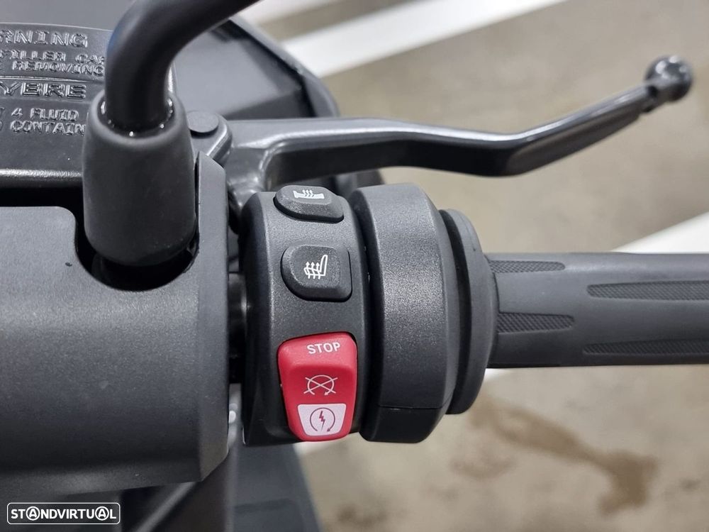 BMW C 400 GT 400GT Triple Black - 12