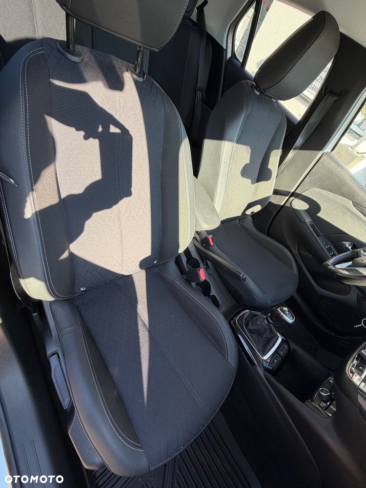Opel Corsa - 25
