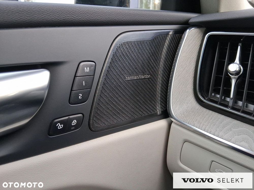 Volvo XC 60 - 19