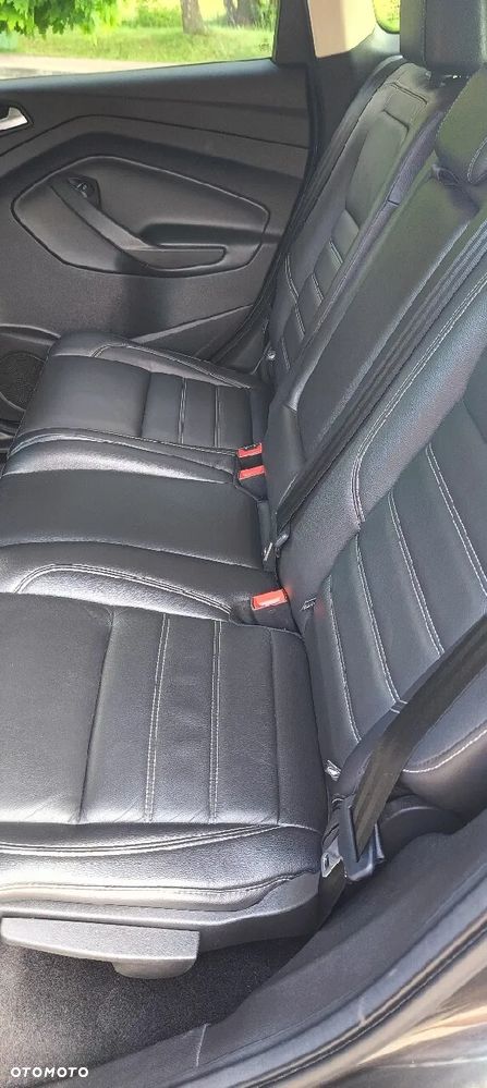 Ford Escape 2.0 EcoBoost AWD Titanium - 11