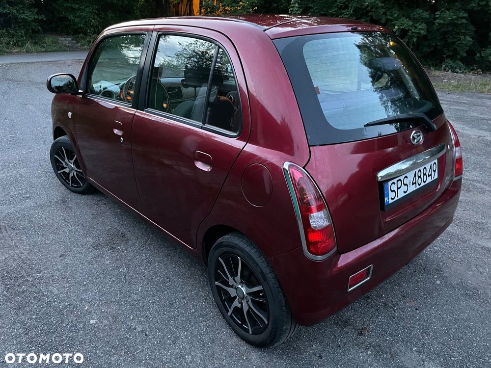Daihatsu Trevis 1.0 - 7