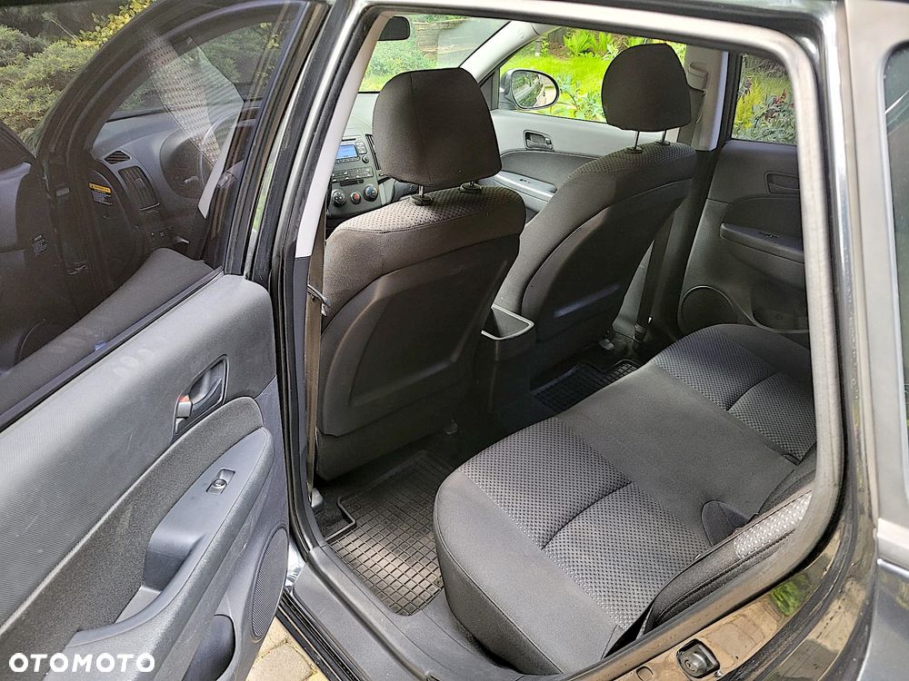 Hyundai i30 1.6 CRDi Comfort - 12