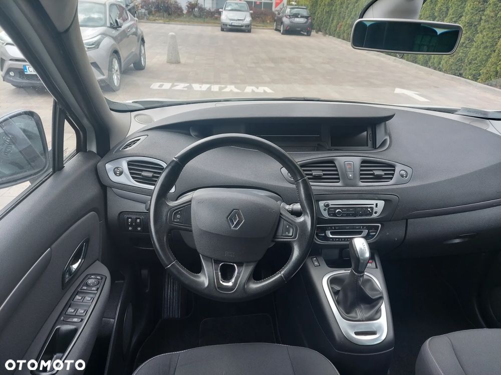 Renault Scenic 1.5 dCi Limited EDC - 11