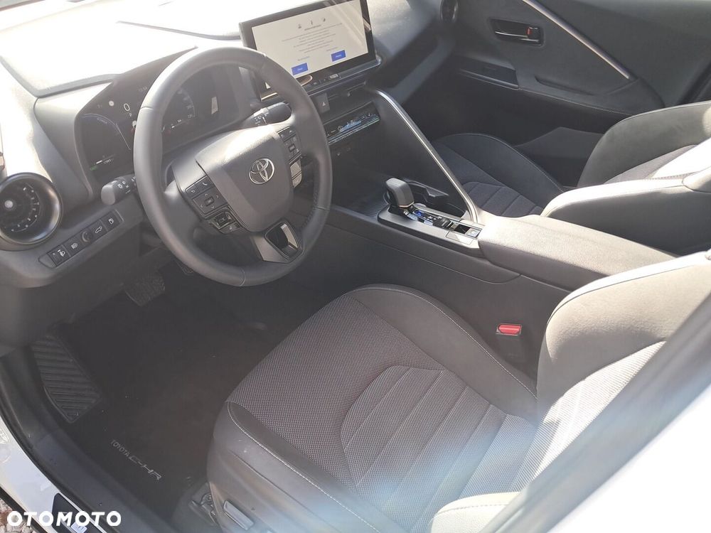 Toyota C-Hr 2025 photo 4