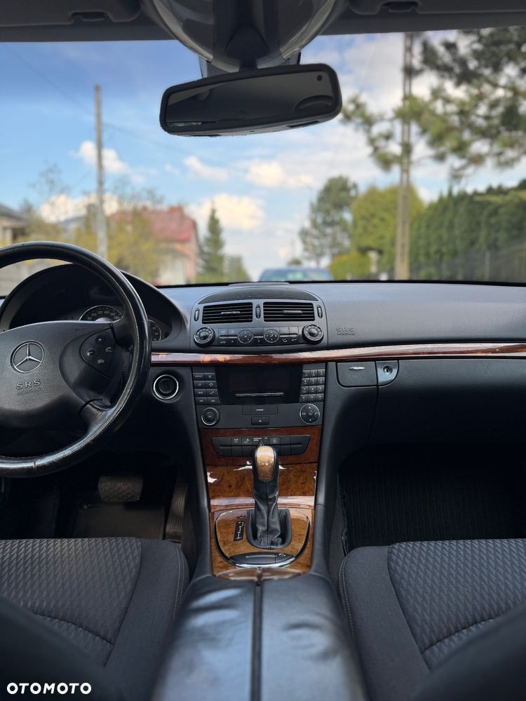 Mercedes-Benz Klasa E 200 Kompressor Automatik Elegance - 7