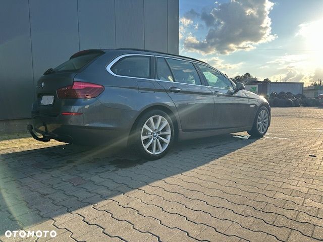 BMW Seria 5 520d xDrive Luxury Line - 4