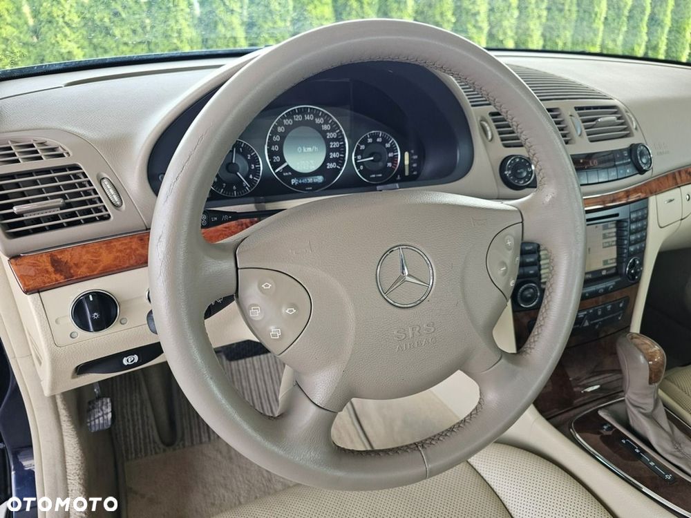 Mercedes-Benz Klasa E 320 Elegance - 12