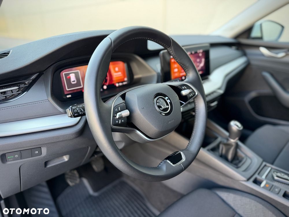 Skoda Octavia 1.5 TSI Essence - 17