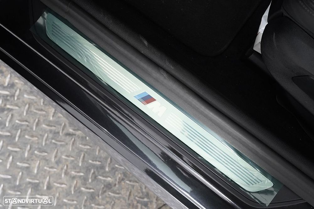 BMW 520 d Pack Desportivo M Auto - 26