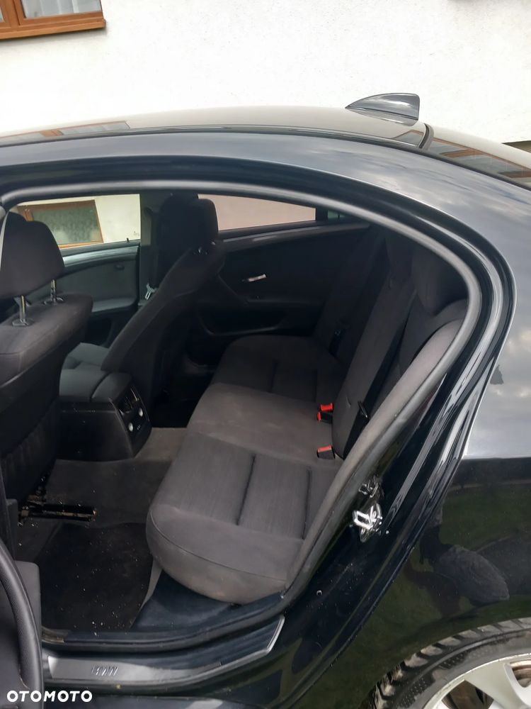 BMW Seria 5 523i Edition Exclusive - 8