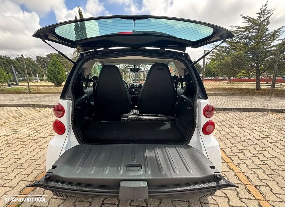 Smart ForTwo Coupé 1.0 mhd Pure 61 Softouch - 8